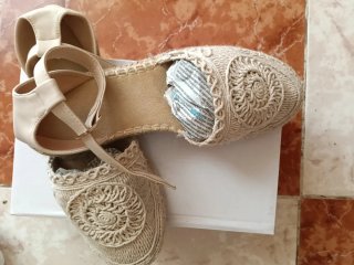 Sandalias de esparto beige