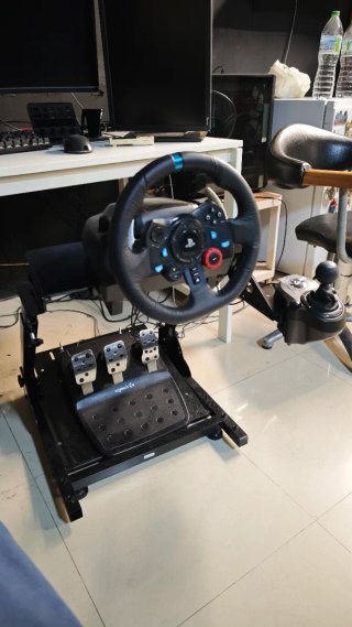 Volante Logitech para PlayStation y PC