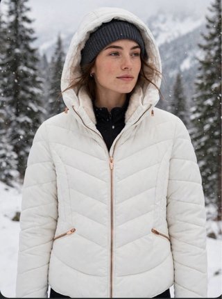 Plumífero Blanco ZARA con Capucha interna - pelo