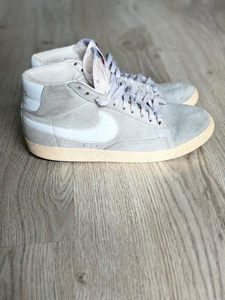 Nike Blazer Mid '77 Grises
