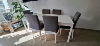 Mesa de comedor blanca con 6 sillas