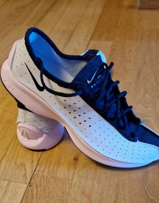 Zapatillas Nike Blancas y Rosas