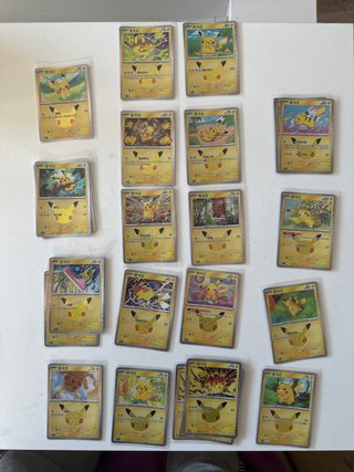 Colección de Cartas Pokémon Pikachu 30th/unidad