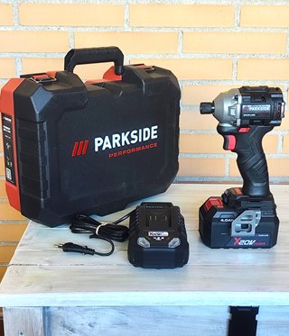 Atornilladora impacto PARKSIDE 20V 226Nm+Batería4A