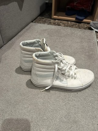 Zapatillas Vans tipo bota blancas