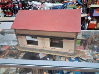 Depósito Escala 0 en Madera
