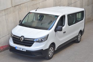 Renault Trafic combi 9 pl larga 2023
