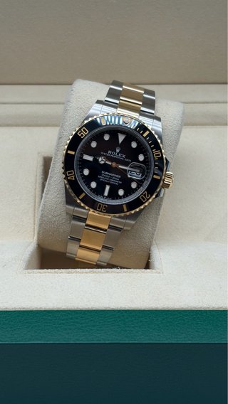 Reloj Rolex Submariner Date Acero y Oro Esf. Negra