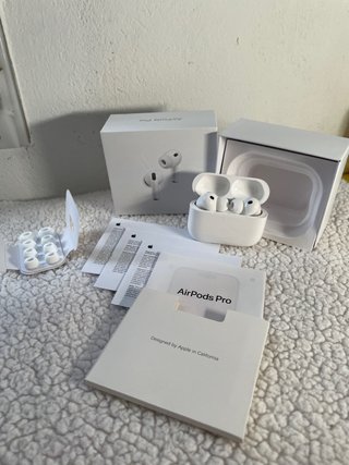 Apple AirPods 3 Pro (2025)