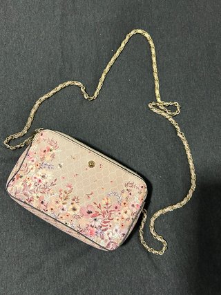 Cartera Parfois estampado flores