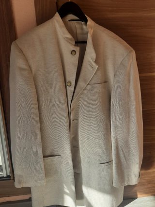 Americana Beige Cuello Mao