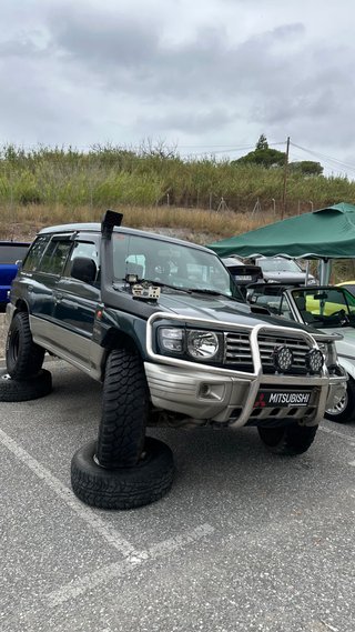 Mitsubishi Montero 1998