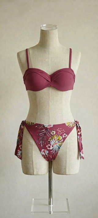 Bikini estampado de mujer top M/42 y braguita L/44