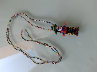 Colgante con Muñeco de Cuentas