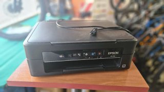 Impresora con Escáner Epson XP-215
