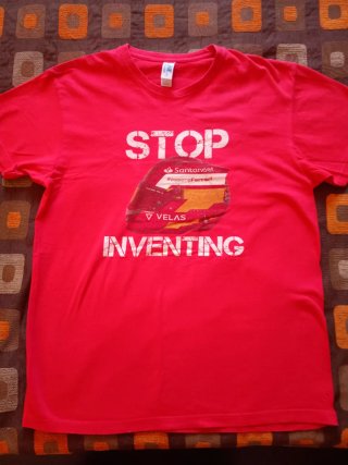 Camiseta Carlos Sainz Stop Inventing