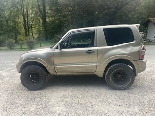 Mitsubishi Montero 2002