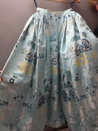 Falda fallera azul cielo