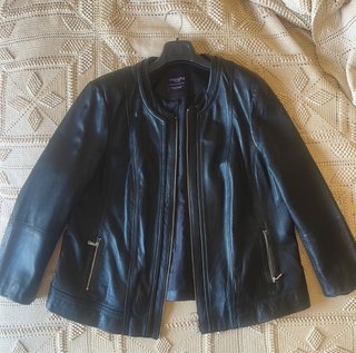 Chaqueta de Piel Ovina Negra Mango