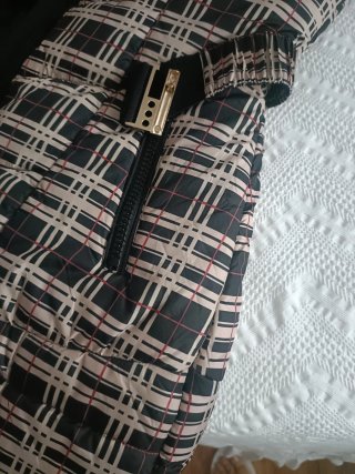 Parca Acolchada Estampada con Pelo Sintético
