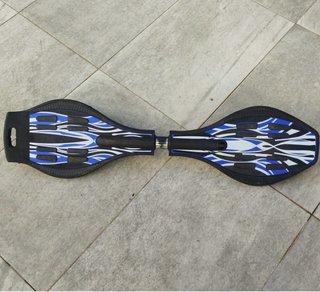 Skate Waveboard con Diseño Llamativo