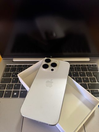 iPhone 15 Pro *256GB*