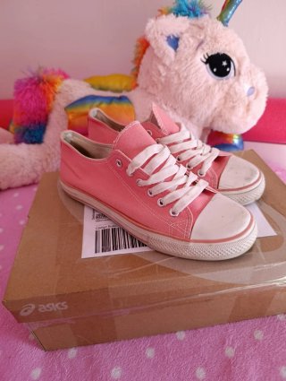Zapatillas tipo Converse rosas