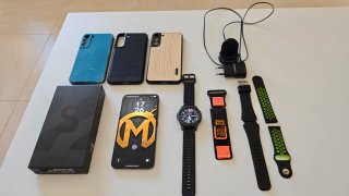 Samsung Galaxy S22 Plus y Gear S3 Frontier