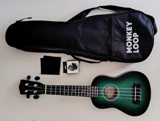 Ukelele Monkey Loop con Funda y Accesorios
