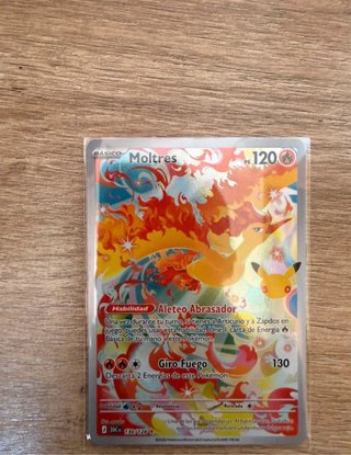 Carta Pokémon Moltres 30 Aniversario
