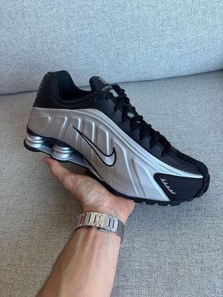 Nike Shox R4 Metallic Silver Black