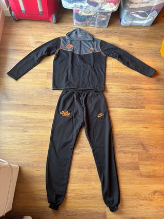 Chándal Nike Tech Syna Negro y Gris