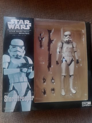 Figura Stormtrooper Revoltech Star Wars