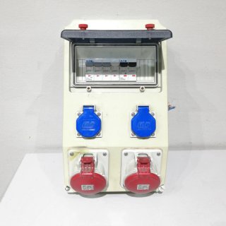 Quadre elèctric | Cuadro eléctrico