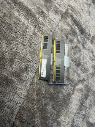 2 Módulos Memoria RAM 4GB