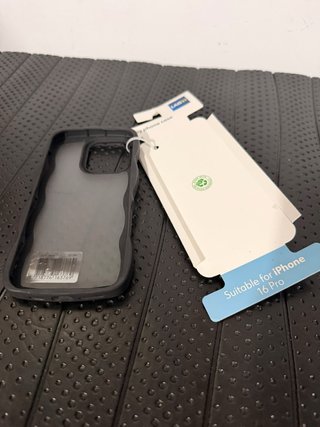 Custodia Wavy iPhone 16 Pro LAB31 Nuova da Usare