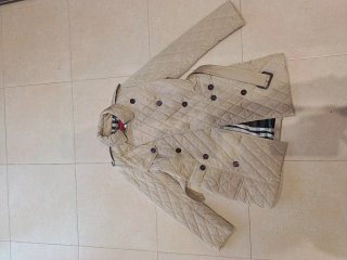 Chaqueta Burberry Acolchada Beige mujer talla m