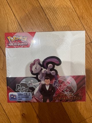 Booster Box Pokémon Rivales Predestinados
