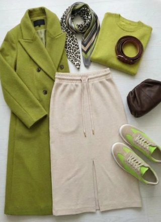 Falda estilo casual chic Beige Zara Talla S