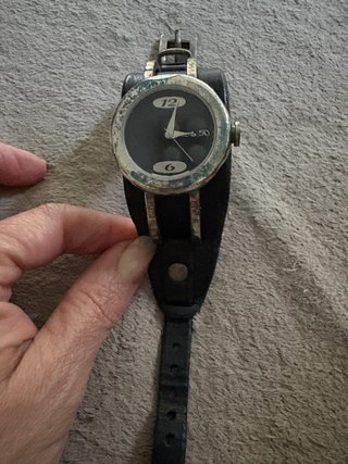 Reloj UNOde50 con Correa de Cuero
