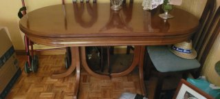 Mesa de Comedor de Madera Maciza