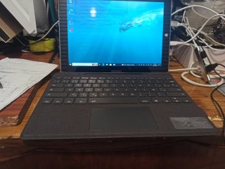 Microsoft Surface Go con Windows 10 pro 4gb 64 GB
