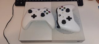 Xbox One S 1TB Blanca + 2 Mandos