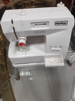 Máquina de coser infantil Juguettos DulceHogar