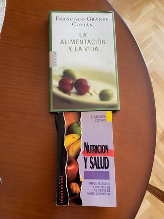 Dos libros sobre alimentación y salud para la vida