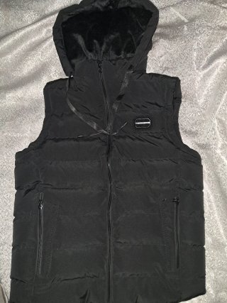 Chaleco Plumífero con Capucha Negro Talla XL