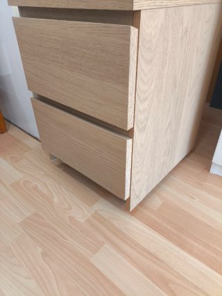 Mesita de noche IKEA