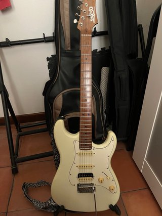 Guitarra Eléctrica Jet JS-400 Stratocaster