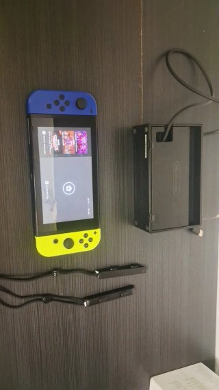 Nintendo Switch Azul y Amarilla