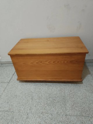 Arcón de Pino con Tapa Abatible